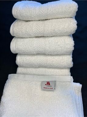 Marriott Hotel Collection White Hand Towels - Set of 6 Plush Washcloths 16x26in